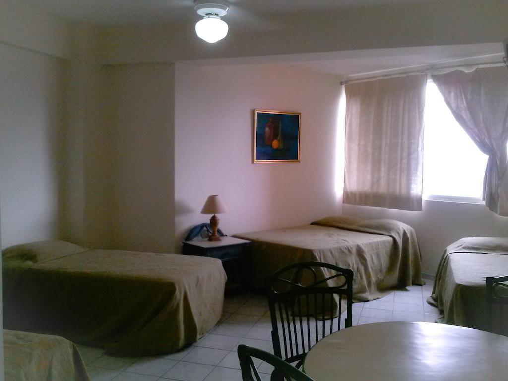 سانتياغو دي لوس كاباليروس Apartahotel Jardines Metropolitanos المظهر الخارجي الصورة