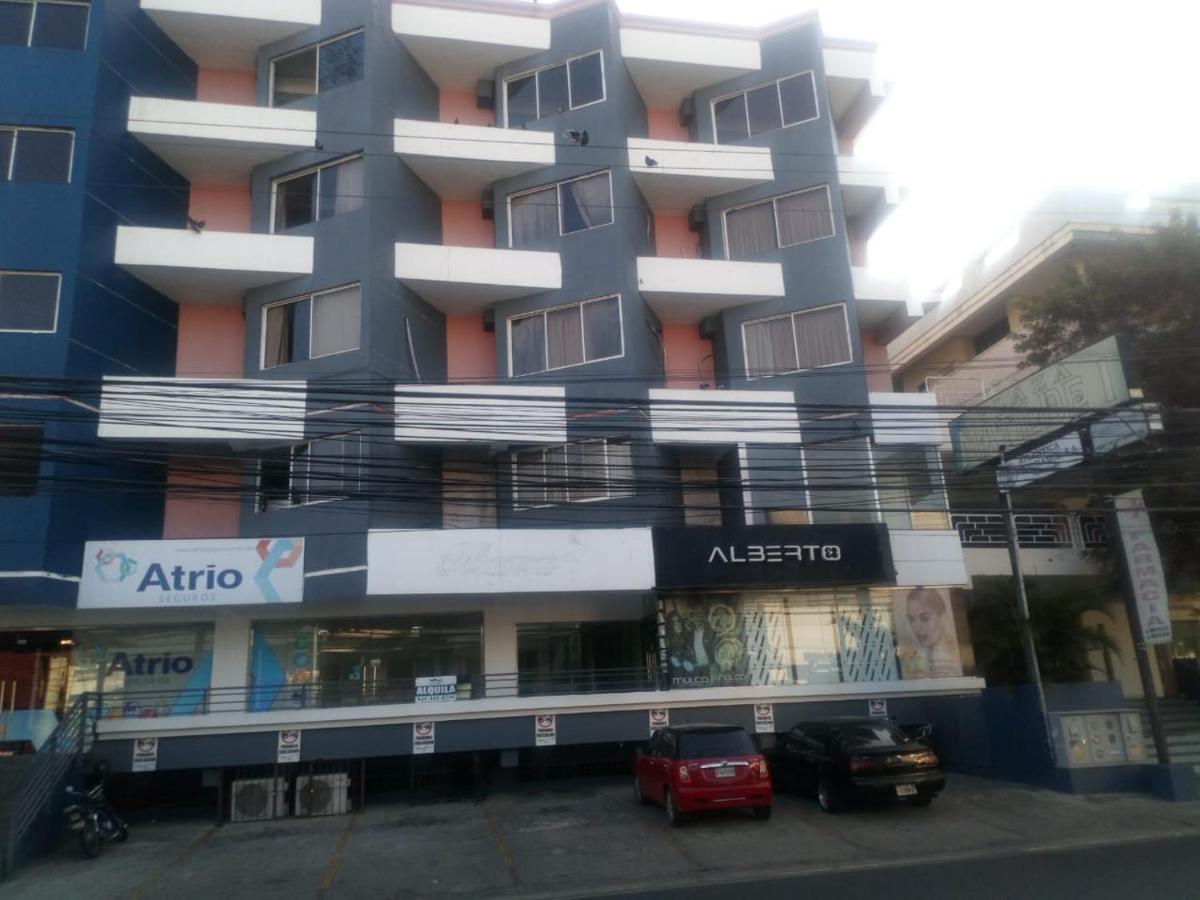 سانتياغو دي لوس كاباليروس Apartahotel Jardines Metropolitanos المظهر الخارجي الصورة