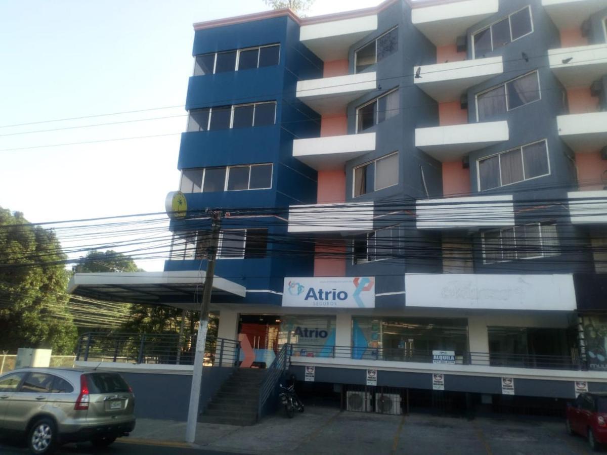 سانتياغو دي لوس كاباليروس Apartahotel Jardines Metropolitanos المظهر الخارجي الصورة